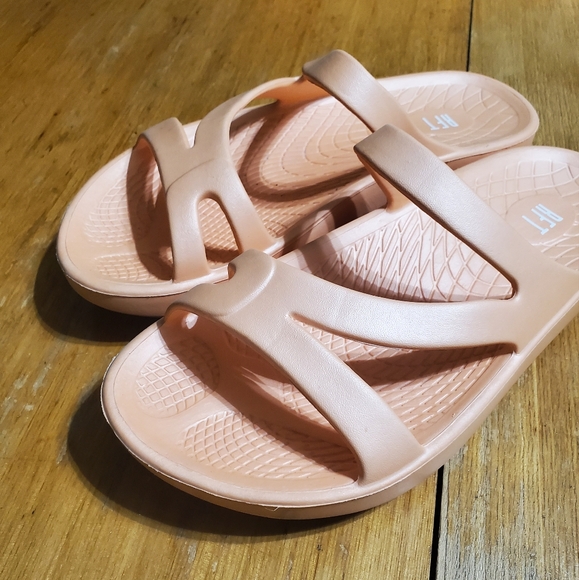 RFT womens sandals Size 7 - Picture 1 of 9
